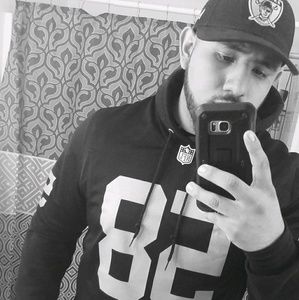 Meet your Posher, Robert